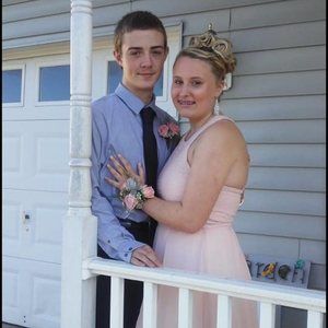 Meet your Posher, Holly